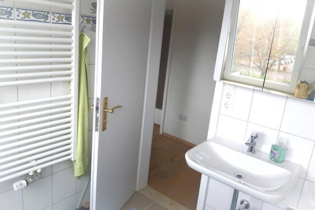 Neue, Helle Wohnung In Ludwigsburg, Nah Am Schloss Esterno foto