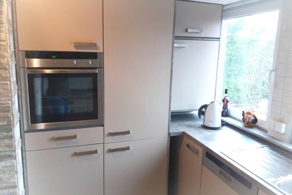 Neue, Helle Wohnung In Ludwigsburg, Nah Am Schloss Esterno foto