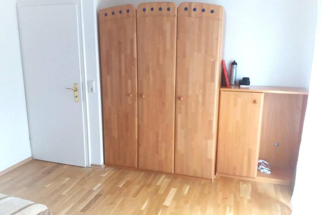 Neue, Helle Wohnung In Ludwigsburg, Nah Am Schloss Esterno foto